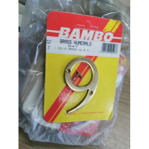 430 - Large quantity of new and sealed brass numbers by Bambo and Jaypac inc numbers 0,2,3,4,5,7, 9. Well ... 