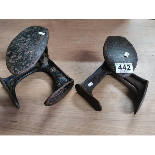 442 - Pair of cast iron shoe lasts