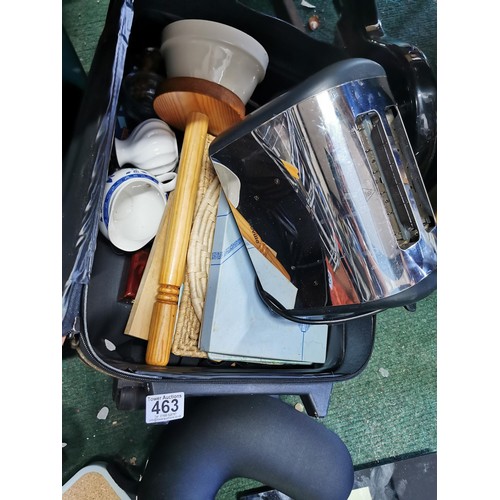 463 - Joblot of kitchenalia inc toaster, bread bin, place mats, weighing scales etc