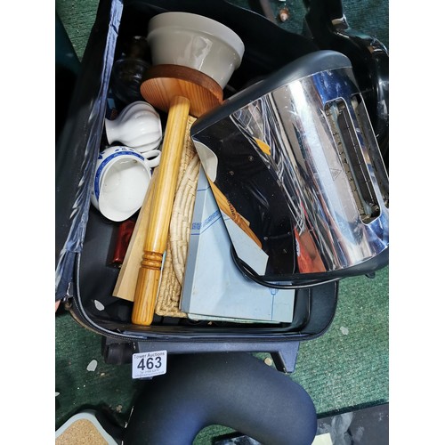 463 - Joblot of kitchenalia inc toaster, bread bin, place mats, weighing scales etc