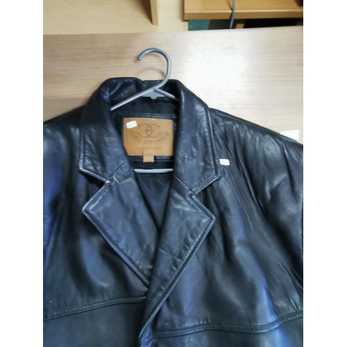 466 - Ciro Cittero leather jacket - size L in good order