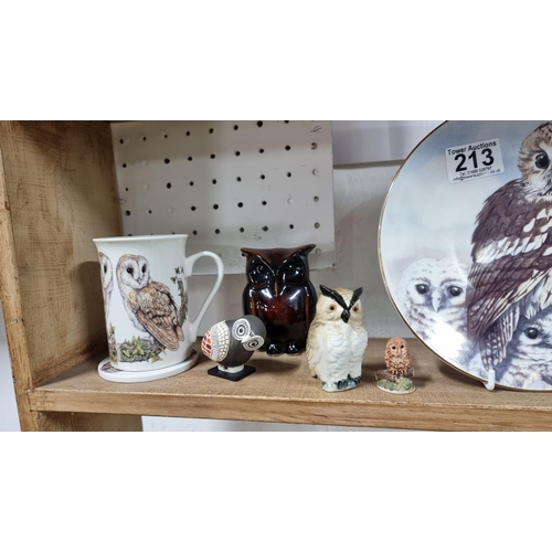 213 - Quantity of owl related items including an owl plate.