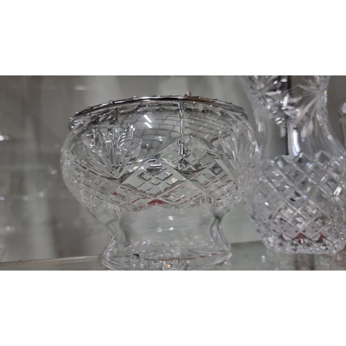 221 - 3x Babycham glasses along with 3x good quality crystal glass vases all in good order.