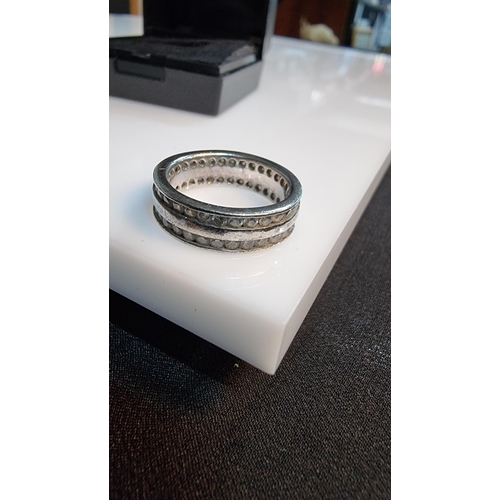 263 - Chunky 925 Silver ring with a double channel set with CZ crystal stones. In excellent clean conditio... 