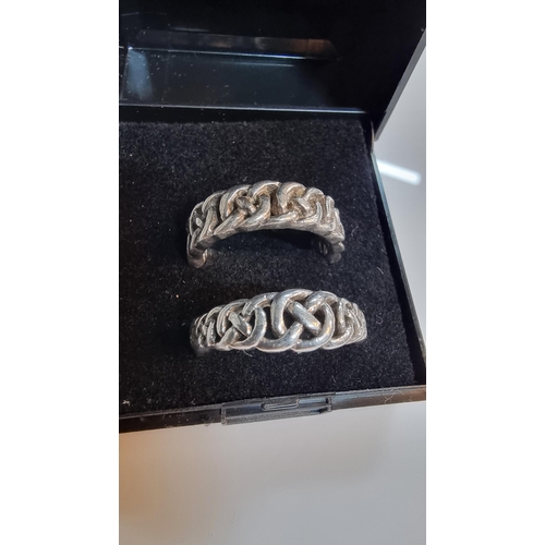 276 - 2x 925 Silver rings both with Celtic design. Both are marked 925 and in good clean condition. One is... 