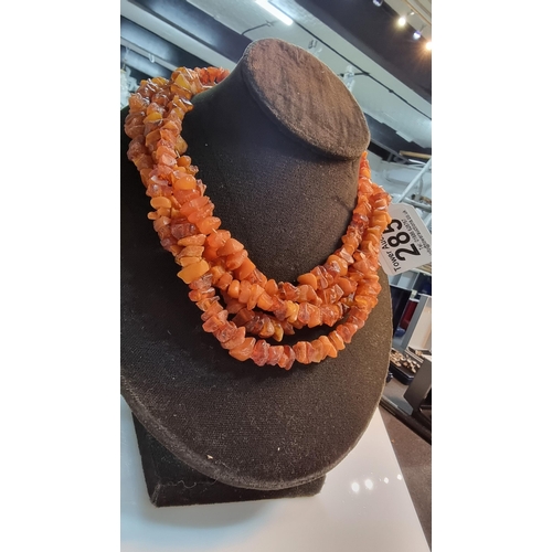 285 - Very long necklace with various amber beaded chips. in good clean condition. Total length of 100cm o... 