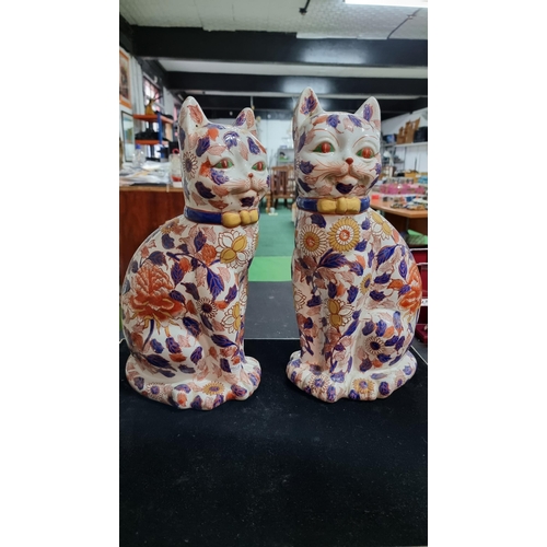 346 - Collection of 4x large vintage Japanese Imari hand painted cat figures. Including a matching pair wi... 