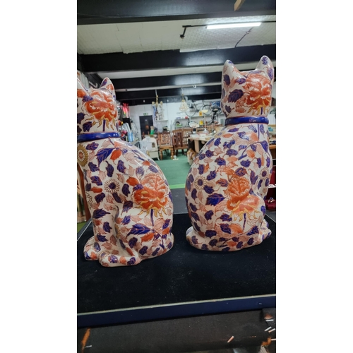 346 - Collection of 4x large vintage Japanese Imari hand painted cat figures. Including a matching pair wi... 