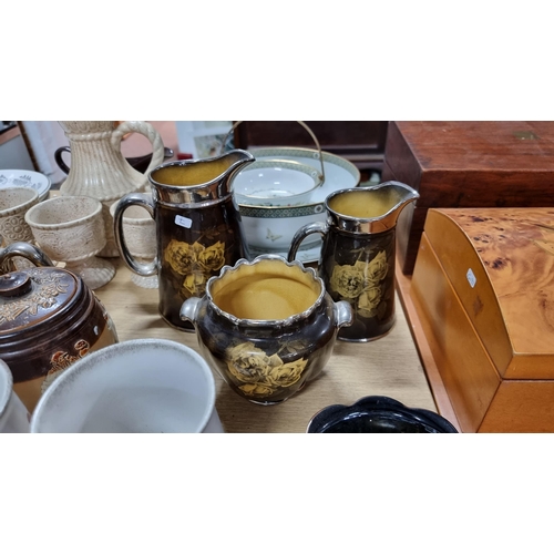 389 - Large quantity of collectable stoneware & china including a pair of matching Denby goblets, Royal We... 