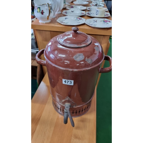 473 - Vintage brown enamelled hot water pot with spout & lid. Measures 40cm height, 20cm diameter, 29cm wi... 