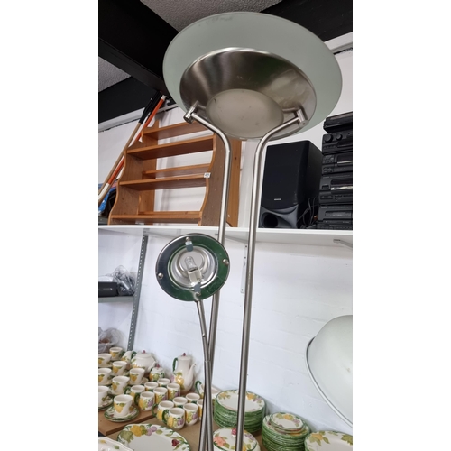 476 - Modern white & brass tall adjustable lamp in excellent clean condition, along with chrome uplighter ... 