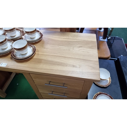 483 - Good quality modern solid oak dressing table / desk with four drawers. In excellent clean condition ... 