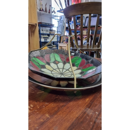 499 - Stained glass tiffany style ceiling light shade in excellent clean condition, with NO damage. Measur... 