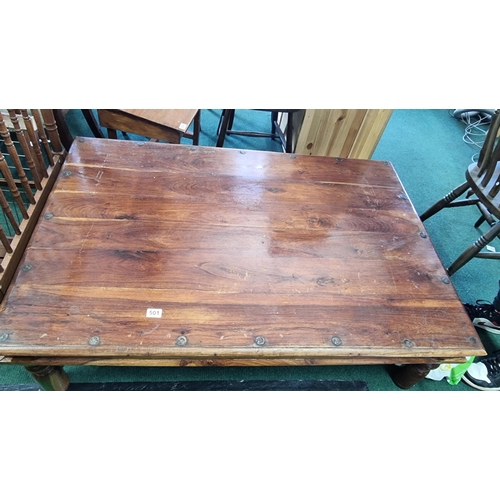 501 - Very large sheesham wood coffee stable with iron mounts. Measures 41cm height, 134cm length, 90cm wi... 