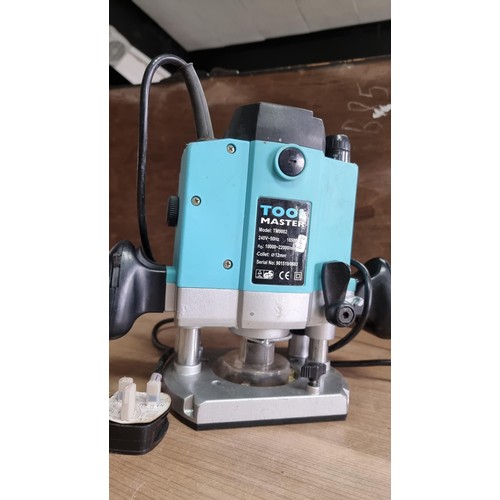 50 - Tool master plunge router appears in hardly used condition