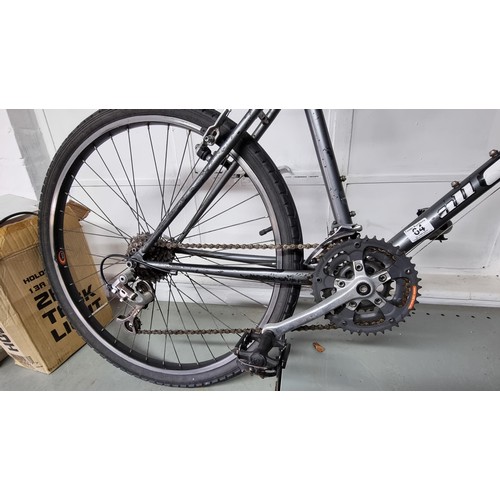 64 - 21 speed GT Terra mountain bike 23in frame in good clean condition tyres in good condition good trea... 