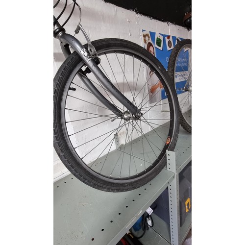 64 - 21 speed GT Terra mountain bike 23in frame in good clean condition tyres in good condition good trea... 