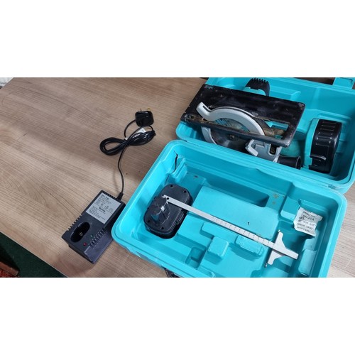 67 - Toolmaster cordless circular saw 18v with two batteries and a charger in working condition