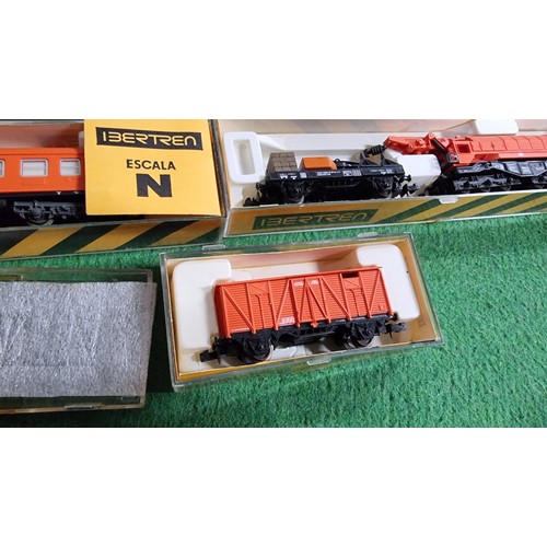 270 - N gauge Ibertren heavy duty train and match truck, passenger car and rolling stock, all boxed and al... 