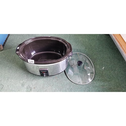 128 - Morphy Richards slow cooker complete and in good condition