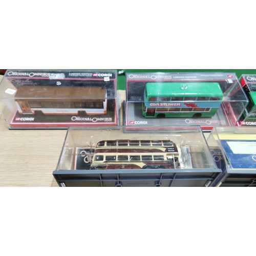 138 - 5x Corgi Original Omnibus buses, 3x are in green, 1x in brown and 1x in Burgandy. New in plastic cas... 