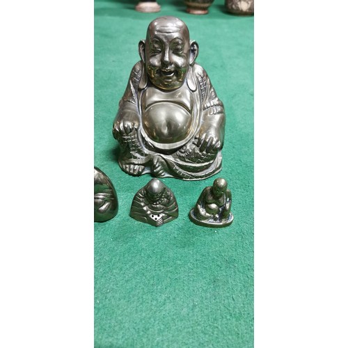 190 - Quantity of 9x laughing buddha figures (8x are brass and 1x is resin) showing good details. Measures... 