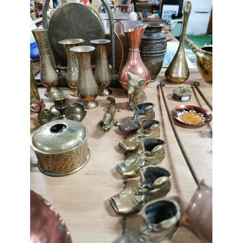 164 - Large quantity of highly decorative brass and copperware inc 2x hand beaten bowls in copper, set of ... 