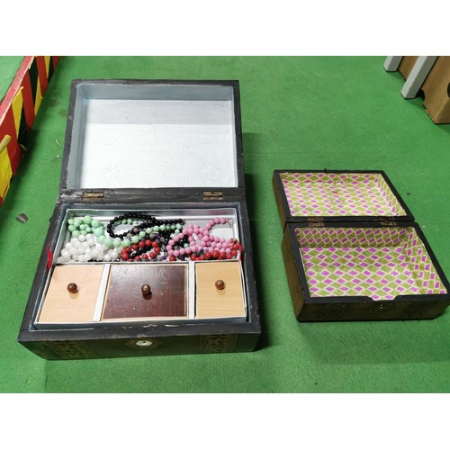 170 - 2x very good quality jewellery / storage boxes with intricate inlaid marquetry design complete with ... 