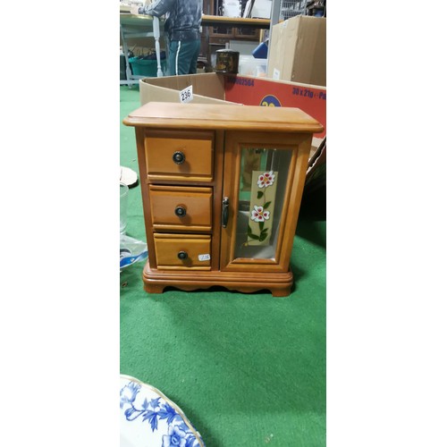 236 - Quantity of mixed items inc wooden jewellery box, various blue and white plates and dishes, vintage ... 