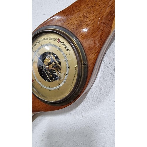 486 - Vintage solid wood propellor formed barometer with good choice cuts of wood post set hand for pressu... 