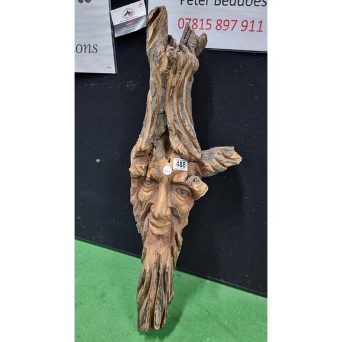 488 - Well carved man of the forest log face garden feature in good condition height 73cm width 26cm