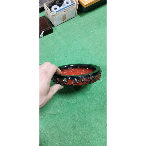 295a - Box of various good quality odds & collectables inc. Fat Lava (Iceland Glit) shallow bowl in good co... 