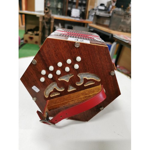 42 - Vintage good quality 20 plus 1 button concertina in mahogany in excellent clean condition throughout... 