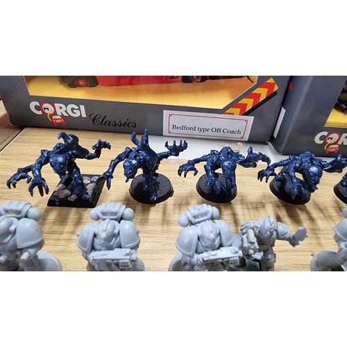 14 - Approx 41 plastic Warhammer fantasy game figures some are painted some are unpainted in good conditi... 