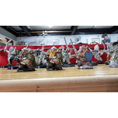 15 - Large collection 35x metal Warhammer fantasy figures inc goblins dwarfs etc some painted some are no... 