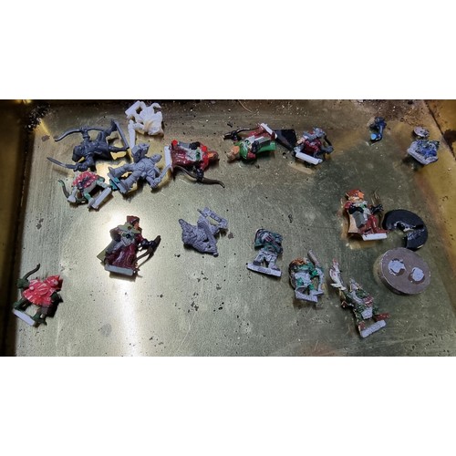 15 - Large collection 35x metal Warhammer fantasy figures inc goblins dwarfs etc some painted some are no... 