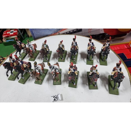 26 - Quantity 14x large good quality metal soldier figures on horseback, cavalry highly detailed and all ... 