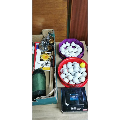 173 - Box of odds of various odds inc 3x flower baskets, Spares/ Repair Makita battery powered drill (batt... 