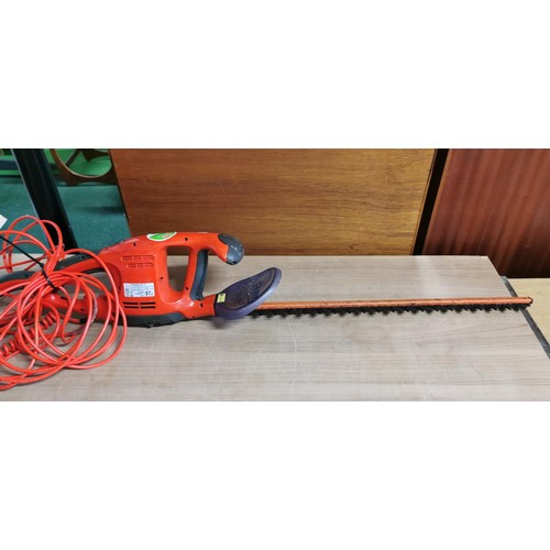 178 - Husqvarna Flymo Easicut 600XT 230v, 500w electric hedge trimmer