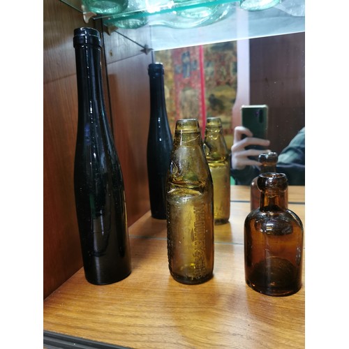 232 - Large collection of good collectable vintage glass bottles inc. cod bottles, inkwell bottles, many i... 