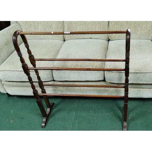 541 - Antique wooden towel rail in good order