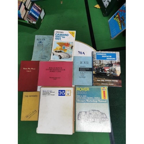 98A - Quantity of vintage motoring books inc. a RARE Vanden Plas Princess 4 Litre - R Driver's Handbook, R... 