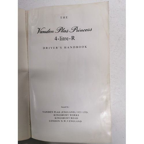 98A - Quantity of vintage motoring books inc. a RARE Vanden Plas Princess 4 Litre - R Driver's Handbook, R... 