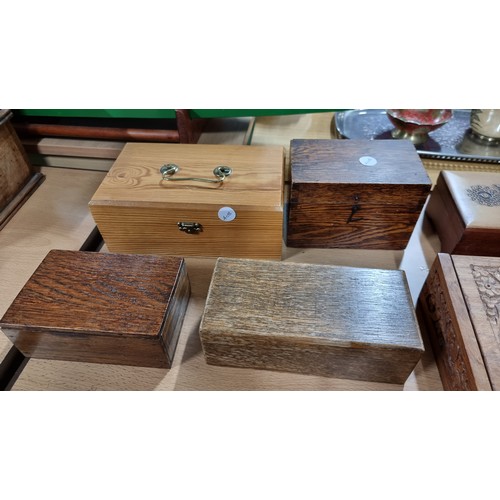 34 - Quantity of 10x various vintage wooden boxes inc a well carved wooden lift up lid box an inlaid yew ... 