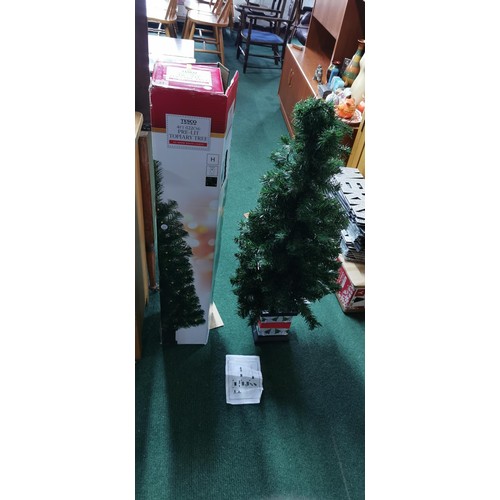 109 - 4ft. Pre-Lit Topiary Christmas tree with 60 warm white battery operated christmas lights - boxed