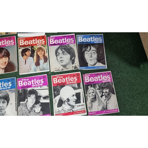 64 - Quantity of 30x rare collectable The Beetles monthly books all from the 1960's with issue 44 to 76 w... 