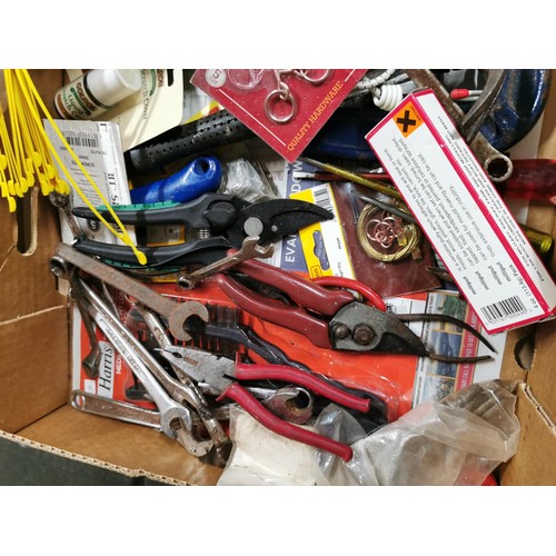 122 - Large qty of various hand tools inc. Mallets, hack saws, spanners, pliers, various clamps, brasso, l... 