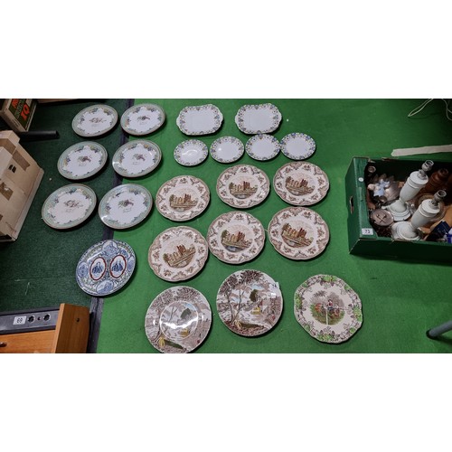 74 - Quantity of 23x good collectable plates inc a set of six Johnson Bros Old British castle plates, set... 