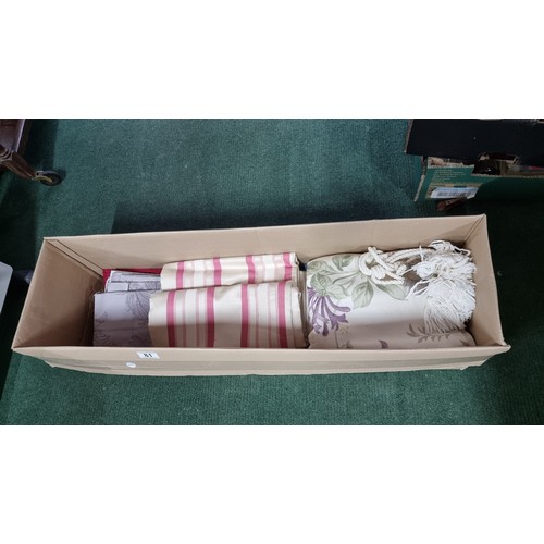 81 - Box containing a quantity of various curtains all in good clean condition