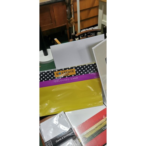 161 - Qty of various artists pads, sketch pads, watercolour artist, A4 coloured paper & card pads, Canvas ... 